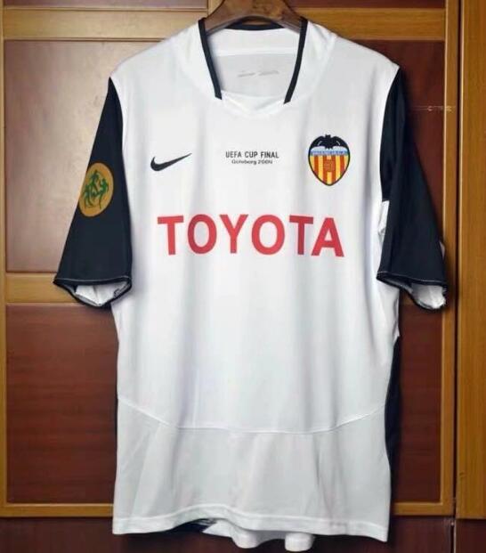 2003-04 Valencia Retro Home Kit Soccer Jersey